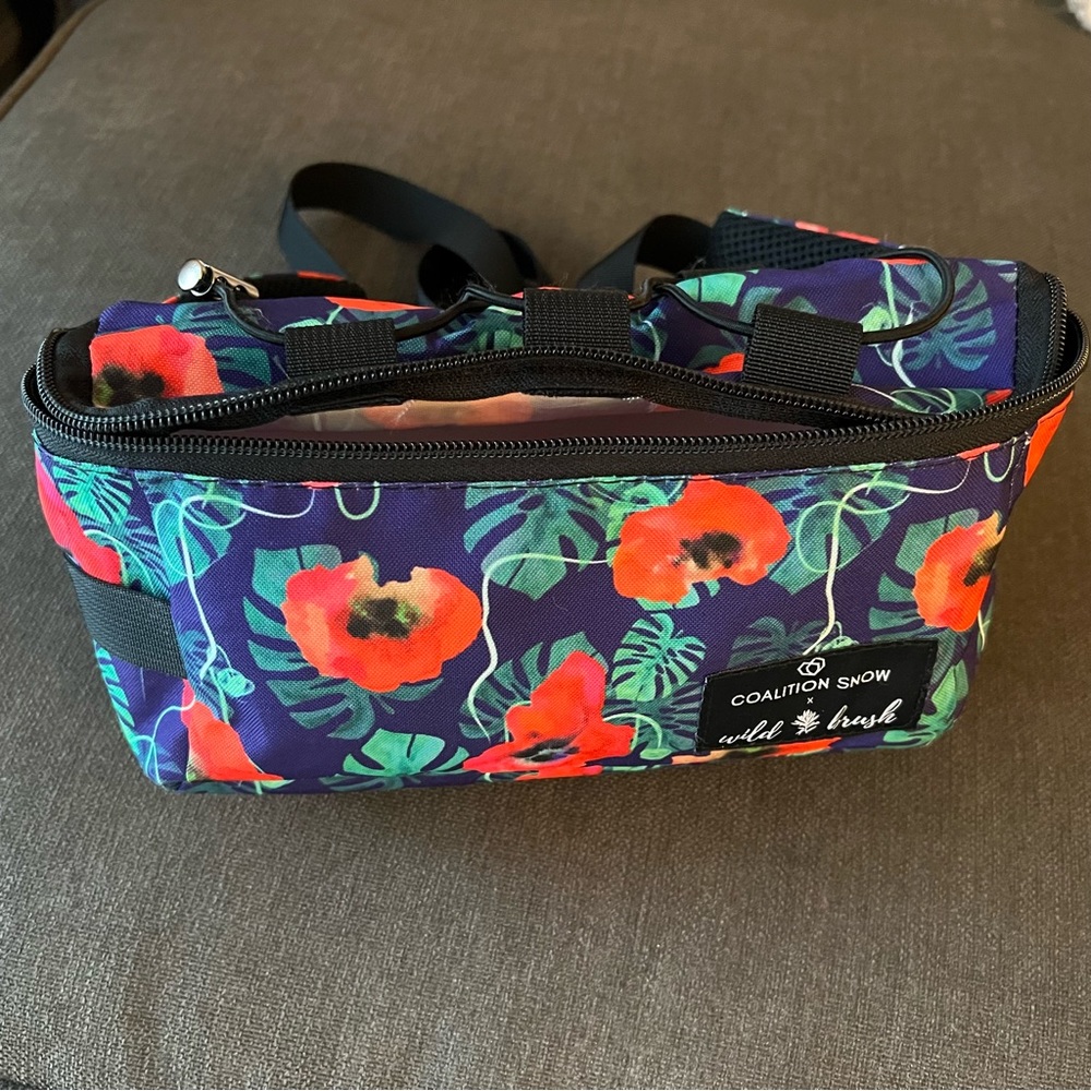 RARE like new Coalition Snow x Wild Brush hip pack 2L capacity poppy artwork